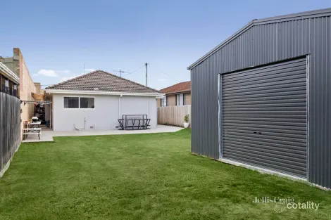 Property photo of 19 The Circle Altona North VIC 3025