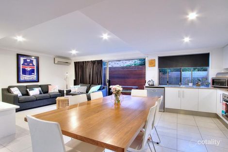 2/30 Maranda St, Shailer Park, QLD 4128