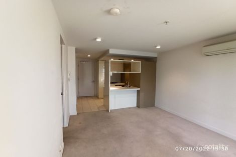 Property photo of 1408/33 Mackenzie Street Melbourne VIC 3000