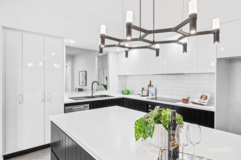 Property photo of 4 Wrasse Close Kanimbla QLD 4870