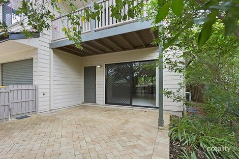 2/11 Barrymore St, Everton Park, QLD 4053