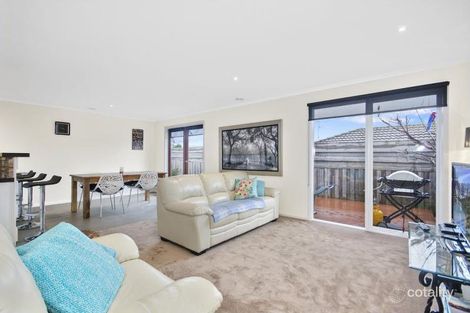 Property photo of 2/12 Loris Close Grovedale VIC 3216