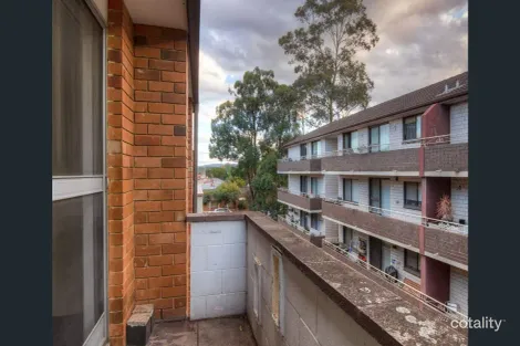 Property photo of 14/213 Derby Street Penrith NSW 2750