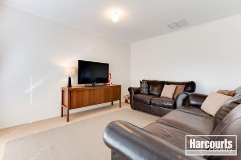 Property photo of 49 Taplan Crescent Cranbourne West VIC 3977