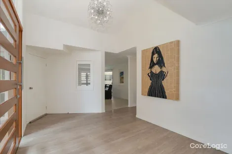 Property photo of 7 Monteclair Court Mermaid Waters QLD 4218