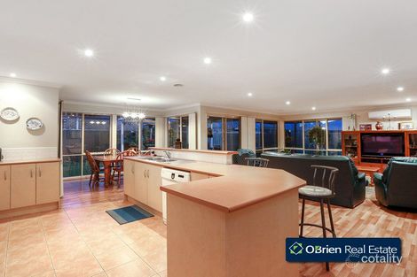 Property photo of 39 Jamieson Way Berwick VIC 3806