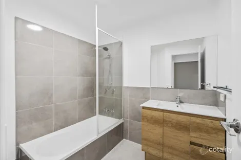 Property photo of 32/643 Pine Ridge Road Biggera Waters QLD 4216