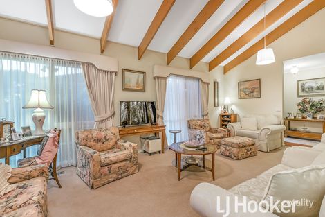 Property photo of 1 Mallee Court Berwick VIC 3806