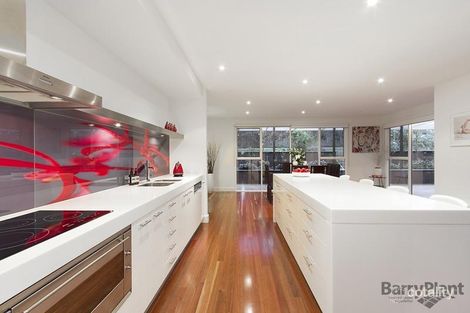 Property photo of 59 Sugarloaf Drive Macleod VIC 3085