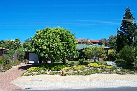 177 Bridgewater Dr, Kallaroo, WA 6025