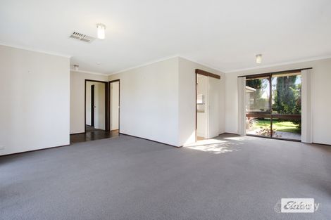 Property photo of 10 Wiltshire Crescent Wodonga VIC 3690