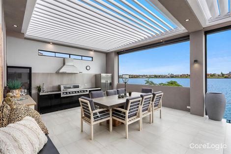 Property photo of 124 Sir Bruce Small Boulevard Benowa QLD 4217