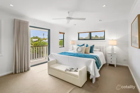 Property photo of 23 Ross Street North Curl Curl NSW 2099