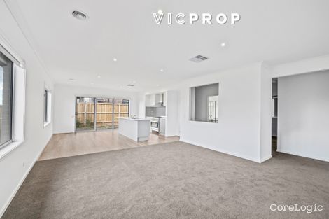 Property photo of 9 Weinstock Road Truganina VIC 3029