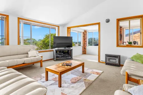 Property photo of 8 Carribean Avenue Forster NSW 2428