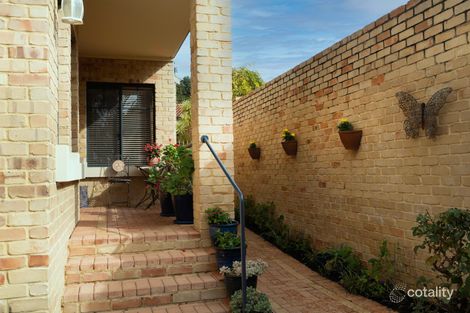 Property photo of 5 Clark Place Karrinyup WA 6018