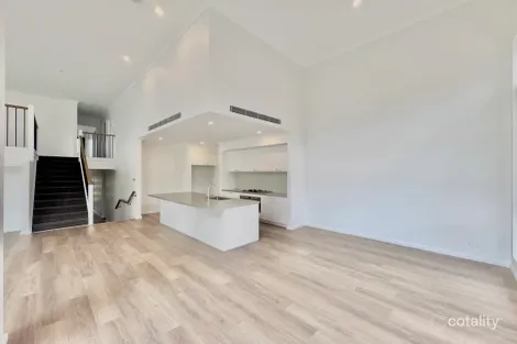 Property photo of 36 Thompson Crescent Chirnside Park VIC 3116
