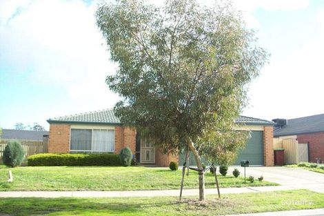 Property photo of 21 Bateman Grove Hampton Park VIC 3976