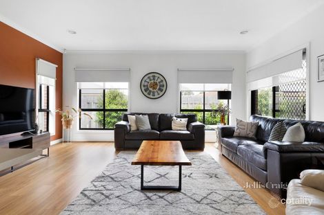 Property photo of 93 Nancarrow Drive Doreen VIC 3754