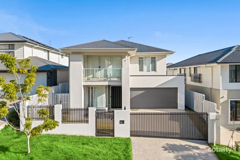 8 Lakeshore Cres, Willawong, QLD 4110