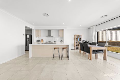 Property photo of 8 Lakeshore Crescent Willawong QLD 4110