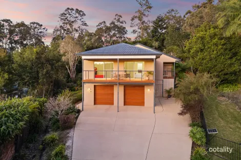 4 Fig St, Elanora, QLD 4221