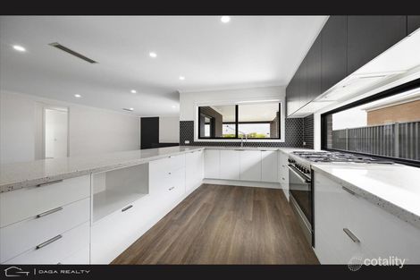 Property photo of 103 Peter Thomson Circuit Yarrawonga VIC 3730