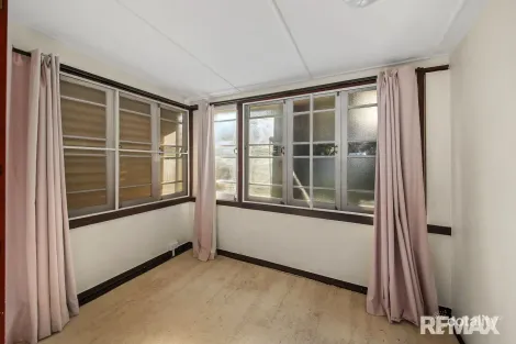 Property photo of 6 Oxleigh Crescent Nambour QLD 4560