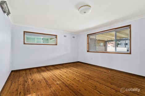 Property photo of 18 Shell Cove Road Barrack Point NSW 2528