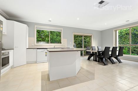 Property photo of 6 Berrima Close Craigieburn VIC 3064