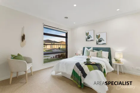 Property photo of 69 Kilmarnock Way Clyde North VIC 3978