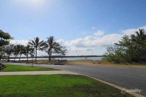 Property photo of 19 Tern Street Slade Point QLD 4740