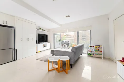 Property photo of 67 Stenhouse Avenue Brooklyn VIC 3012
