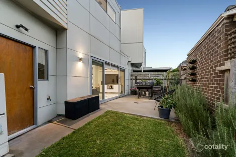 Property photo of 67 Stenhouse Avenue Brooklyn VIC 3012