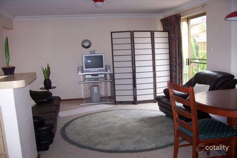 Property photo of 4/13 Macleod Road Applecross WA 6153