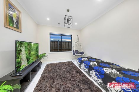 Property photo of 7 Puckle Avenue Mickleham VIC 3064