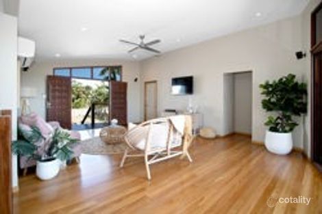 Property photo of 9 Sailaway Drive Eimeo QLD 4740