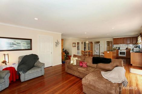 Property photo of 43 Banool Quadrant Doncaster East VIC 3109