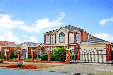 7 Mccubbin Dr, Taylors Lakes, VIC 3038