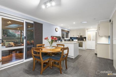 Property photo of 16 Lauriston Drive Endeavour Hills VIC 3802
