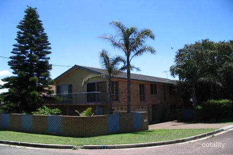 Property photo of 37 Cowlishaw Street Redhead NSW 2290