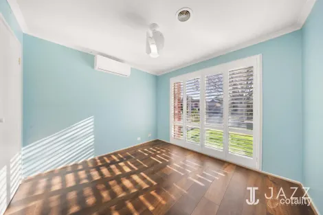Property photo of 4 Beveridge Court Point Cook VIC 3030