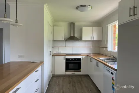 Property photo of 31 Stodart Street Colac VIC 3250