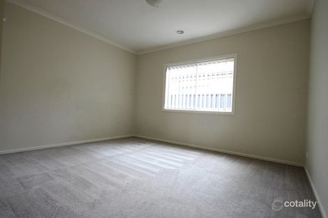 Property photo of 10 Kristini Place Truganina VIC 3029