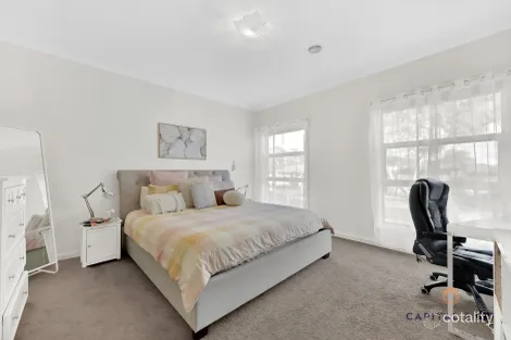 Property photo of 11 One Tree Road Doreen VIC 3754