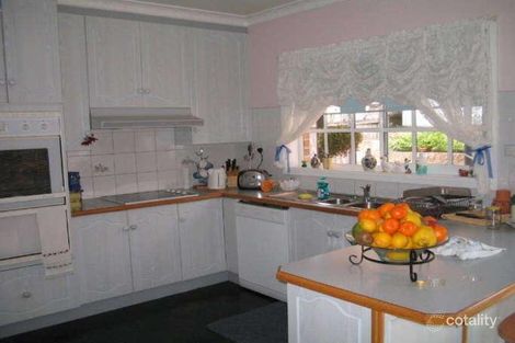 Property photo of 14 Heron Place Shellharbour NSW 2529