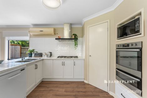 Property photo of 12 Parkwood Avenue Narre Warren South VIC 3805