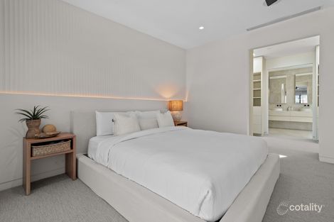 Property photo of 37 Harbour Boulevard Shell Cove NSW 2529