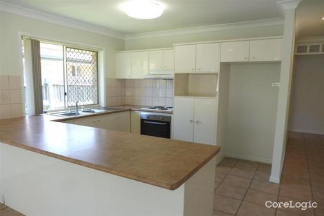 Property photo of 8 Gippsland Drive Helensvale QLD 4212