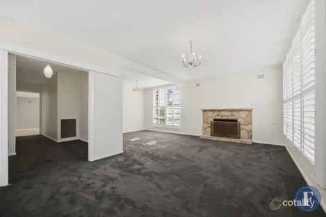 Property photo of 15 White Street Young NSW 2594